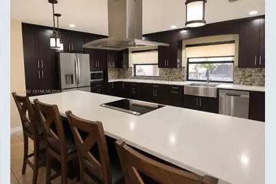 8882 SW 1st Pl, Coral Springs, FL 33071 - Photo 4