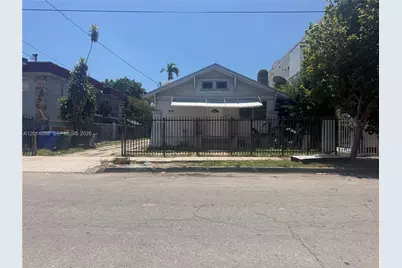 1236 NW 5th St, Miami, FL 33125 - Photo 2