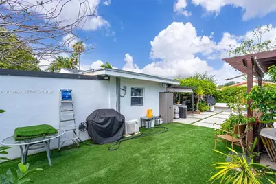 2222 NW 105th St, Miami, FL 33147 - Photo 38