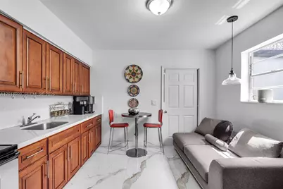 2222 NW 105th St, Miami, FL 33147 - Photo 10