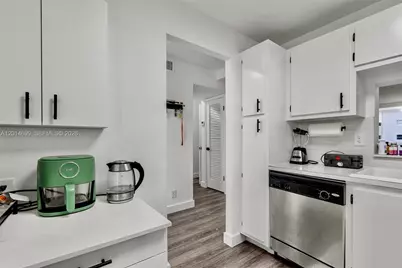 609 NE 14th Ave #405, Hallandale Beach, FL 33009 - Photo 6