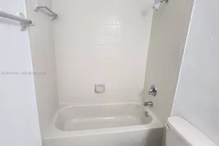 1539 SE 27th St, Homestead, FL 33035 - Photo 8