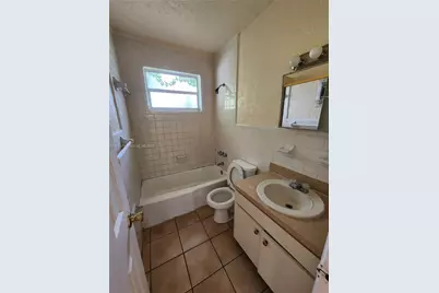 836 NW 2nd Ave #1, Fort Lauderdale, FL 33311 - Photo 4