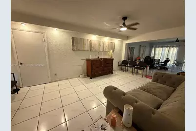 385 NE 129th St, North Miami, FL 33161 - Photo 8