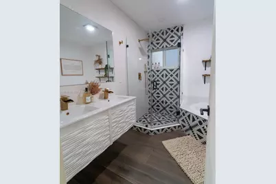 936 NE 128th St, North Miami, FL 33161 - Photo 16
