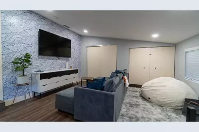 936 NE 128th St, North Miami, FL 33161 - Photo 18
