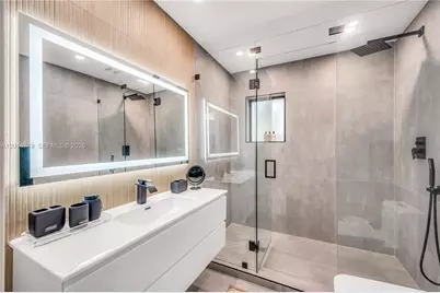 1111 NW 70th Ter, Plantation, FL 33313 - Photo 28