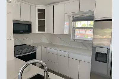 3770 NE 171 St #203, North Miami Beach, FL 33160 - Photo 2
