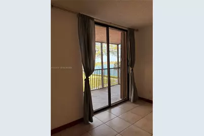 20860 San Simeon Way #303-6, Miami, FL 33179 - Photo 4