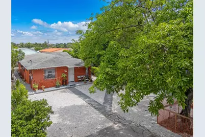 2385 NW 32nd St, Miami, FL 33142 - Photo 34