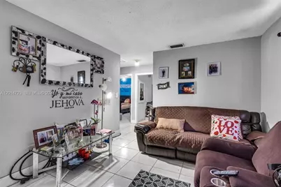 2385 NW 32nd St, Miami, FL 33142 - Photo 22