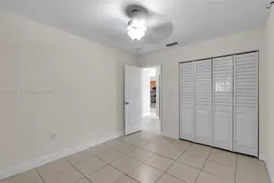 2385 NW 32nd St, Miami, FL 33142 - Photo 14