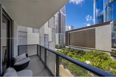 31 SE 6th St #907, Miami, FL 33131 - Photo 22