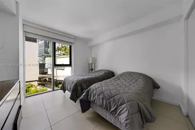 31 SE 6th St #907, Miami, FL 33131 - Photo 12