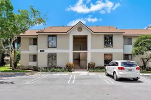 715 Gardens Dr, Pompano Beach, FL 33069 - Photo 2