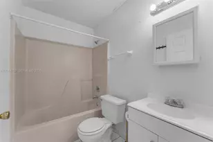 768 SW 9th St, Florida City, FL 33034 - Photo 12