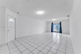 768 SW 9th St, Florida City, FL 33034 - Photo 4
