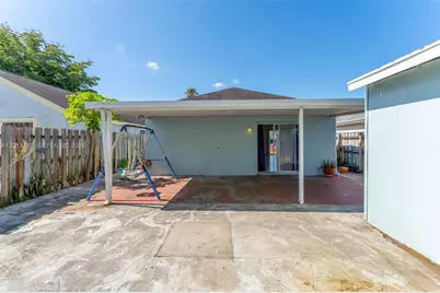 768 SW 9th St, Florida City, FL 33034 - Photo 20