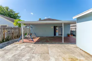 768 SW 9th St, Florida City, FL 33034 - Photo 20