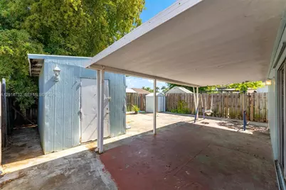 768 SW 9th St, Florida City, FL 33034 - Photo 18