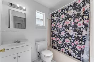 768 SW 9th St, Florida City, FL 33034 - Photo 14