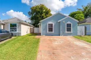 768 SW 9th St, Florida City, FL 33034 - Photo 1