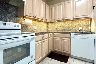 20301 W Country Club Dr, Aventura, FL 33180 - Photo 6