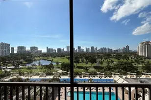 20301 W Country Club Dr, Aventura, FL 33180 - Photo 12