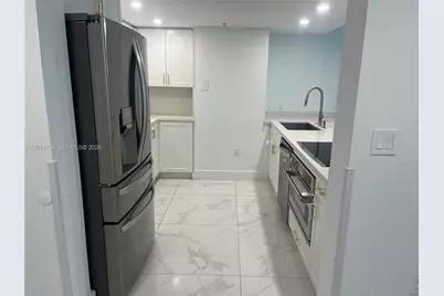 1800 N Bayshore Dr #614, Miami, FL 33132 - Photo 8