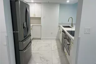 1800 N Bayshore Dr, Miami, FL 33132 - Photo 8