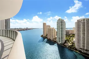 300 S Biscayne Blvd, Miami, FL 33131 - Photo 1