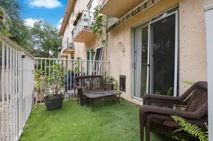 2461 NE 14th St, Pompano Beach, FL 33062 - Photo 14