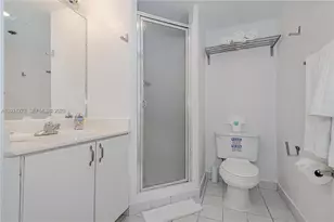 5225 Collins Ave, Miami Beach, FL 33140 - Photo 22