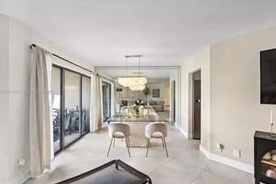 5850 Camino Del Sol #404, Boca Raton, FL 33433 - Photo 12