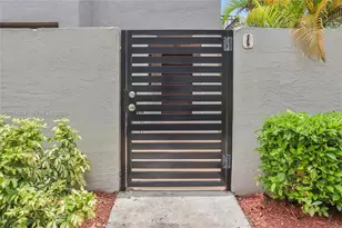 10425 SW 154th Ct, Miami, FL 33196 - Photo 2