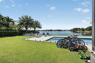 1830 NE 193rd St, Miami, FL 33179 - Photo 32