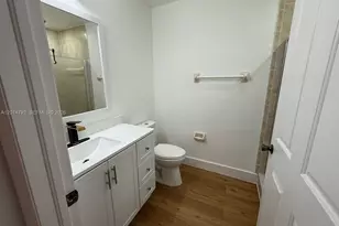 18858 NW 85th Ct, Hialeah, FL 33015 - Photo 12