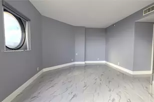 3610 Yacht Club Dr, Aventura, FL 33180 - Photo 10