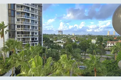3610 Yacht Club Dr #615, Aventura, FL 33180 - Photo 10