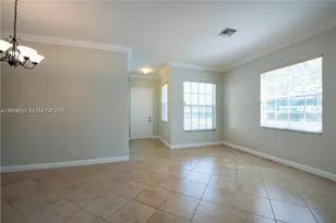 3371 Lakeside Dr, Davie, FL 33328 - Photo 10