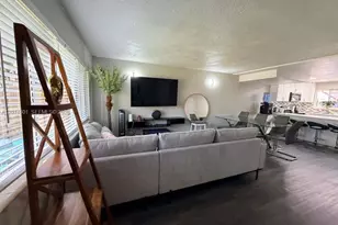 1500 NE 151st St, Miami, FL 33162 - Photo 6
