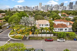 825 SW 23rd Rd, Miami, FL 33129 - Photo 20