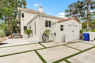825 SW 23rd Rd, Miami, FL 33129 - Photo 10