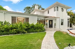 825 SW 23rd Rd, Miami, FL 33129 - Photo 2
