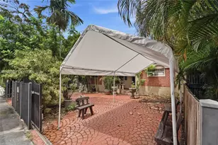50 SW 58th Ct, Miami, FL 33144 - Photo 2
