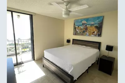 2625 Collins Ave #605, Miami Beach, FL 33140 - Photo 6