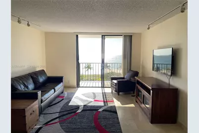 2625 Collins Ave #605, Miami Beach, FL 33140 - Photo 2