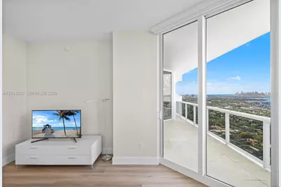 4775 Collins Ave #PH4306, Miami Beach, FL 33140 - Photo 12