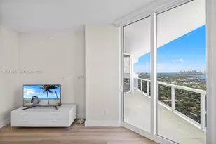 4775 Collins Ave, Miami Beach, FL 33140 - Photo 12