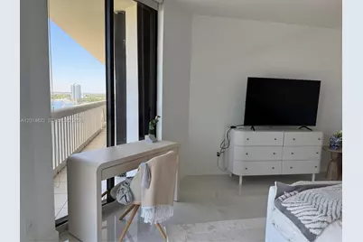 2000 Island Blvd #1603, Aventura, FL 33160 - Photo 16